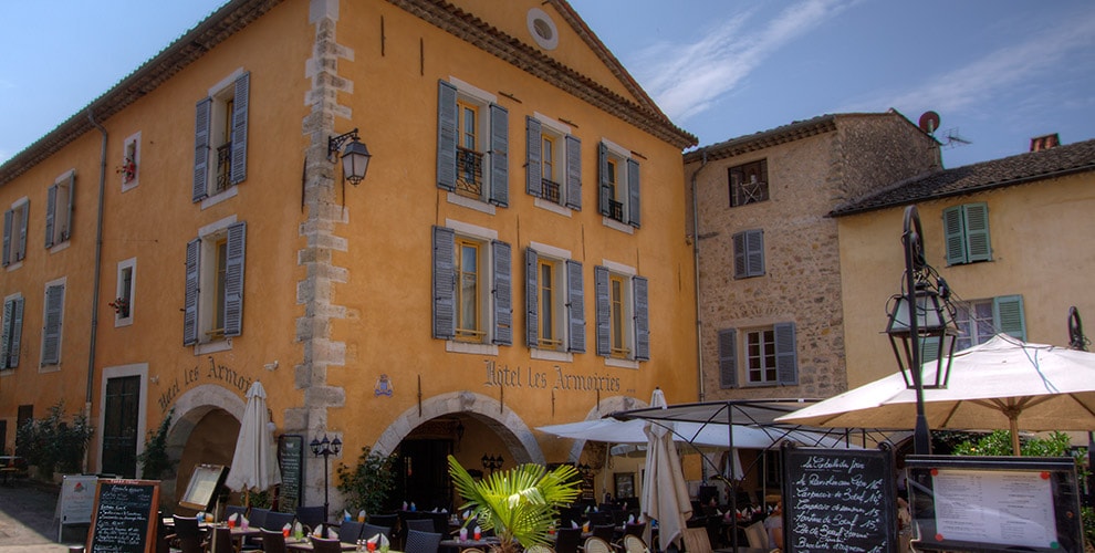 Les Armoiries de Valbonne - Modern 3-star hotel in the heart of the Riviera