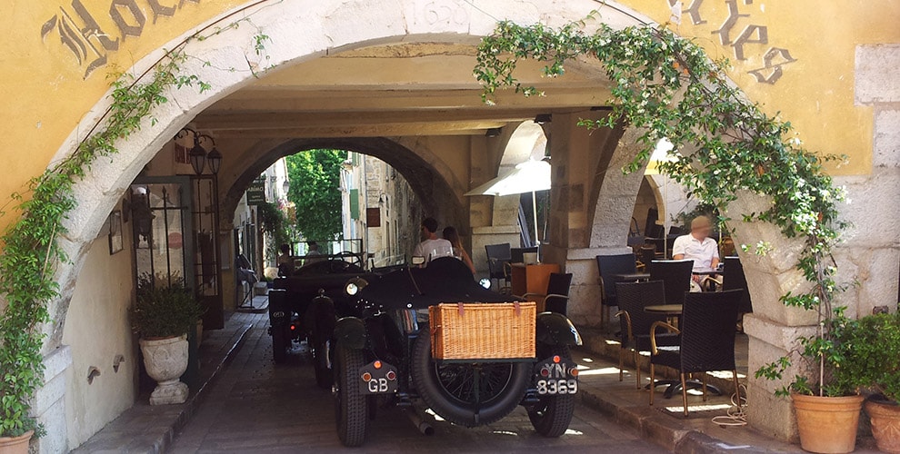 Les Armoiries de Valbonne - Modern 3-star hotel in the heart of the Riviera