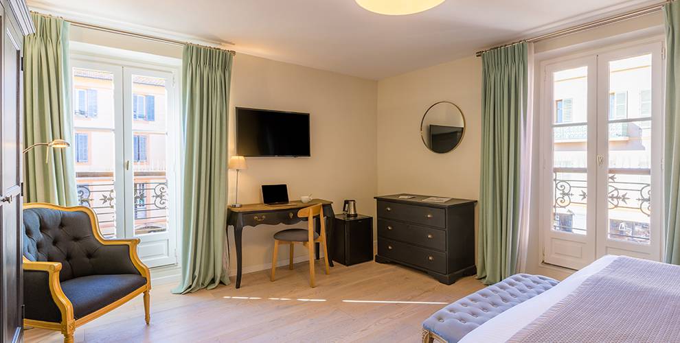 Les Armoiries de Valbonne - Modern 3-star hotel in the heart of the Riviera