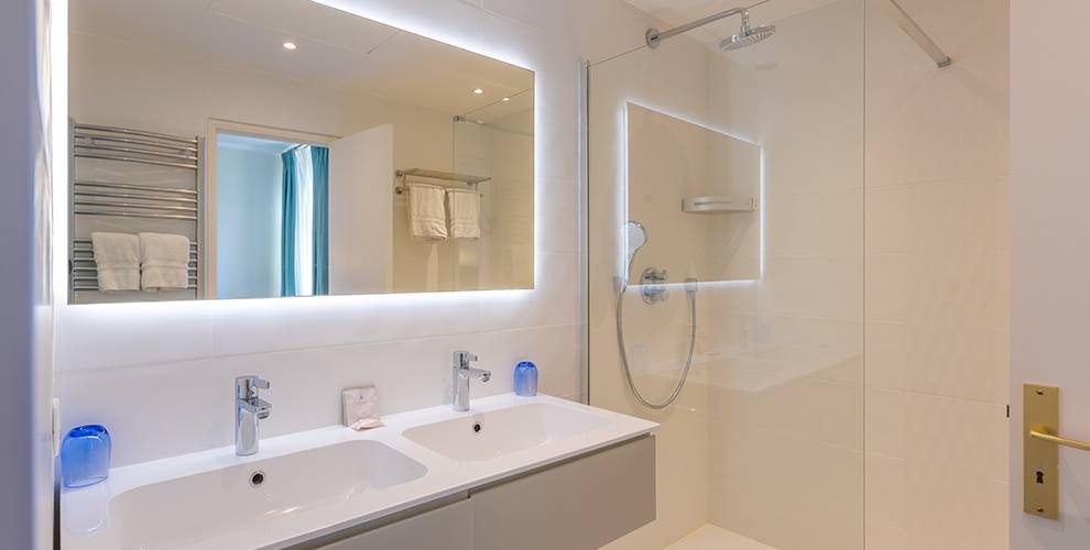 Les Armoiries de Valbonne - Modern 3-star hotel in the heart of the Riviera