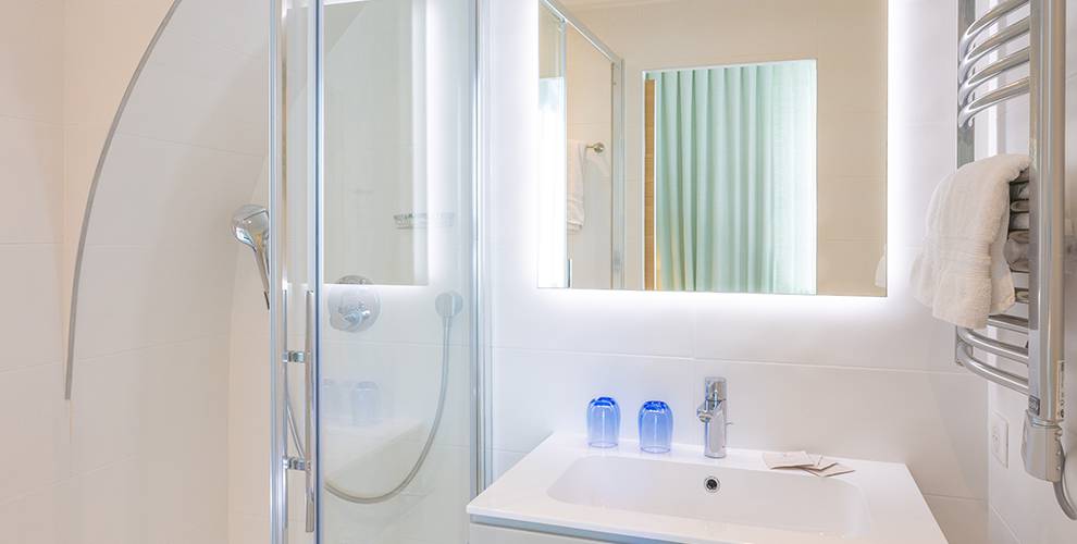 Les Armoiries de Valbonne - Modern 3-star hotel in the heart of the Riviera