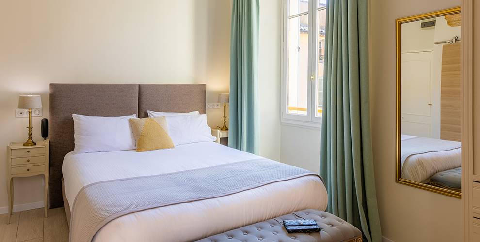 Les Armoiries de Valbonne - Modern 3-star hotel in the heart of the Riviera